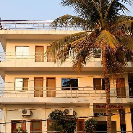 The Gupta Guest House Bodhgaya Bagian luar foto