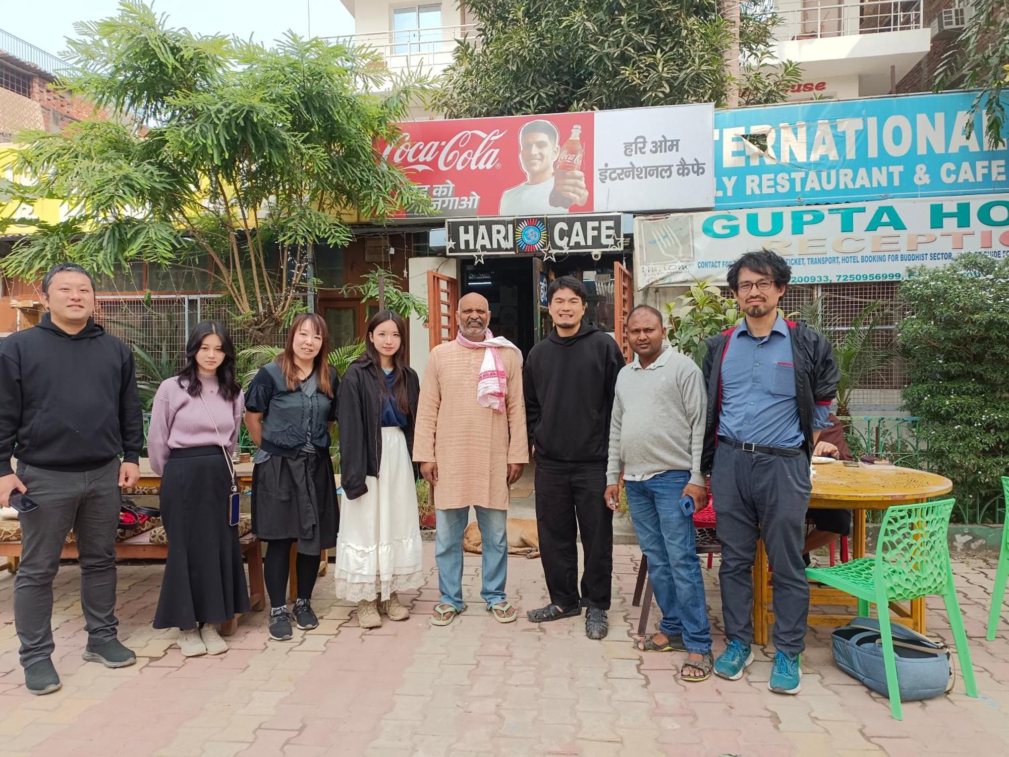 The Gupta Guest House Bodhgaya Bagian luar foto